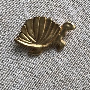 Turtle Pin